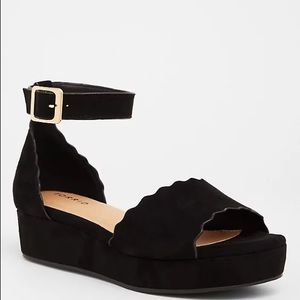 ISO torrid black faux suede scallop flatform